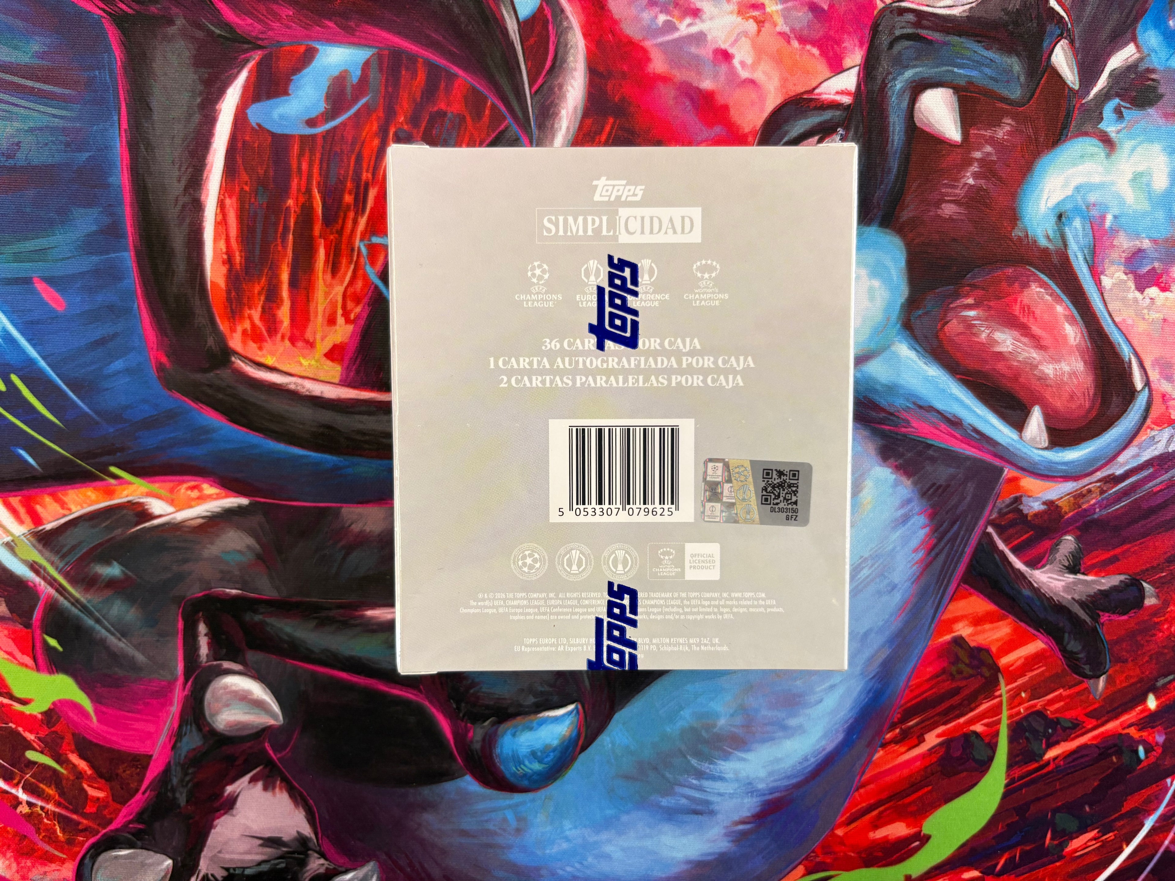Topps® UEFA Club Competitions Simplicidad 2025-26 Hobby Box